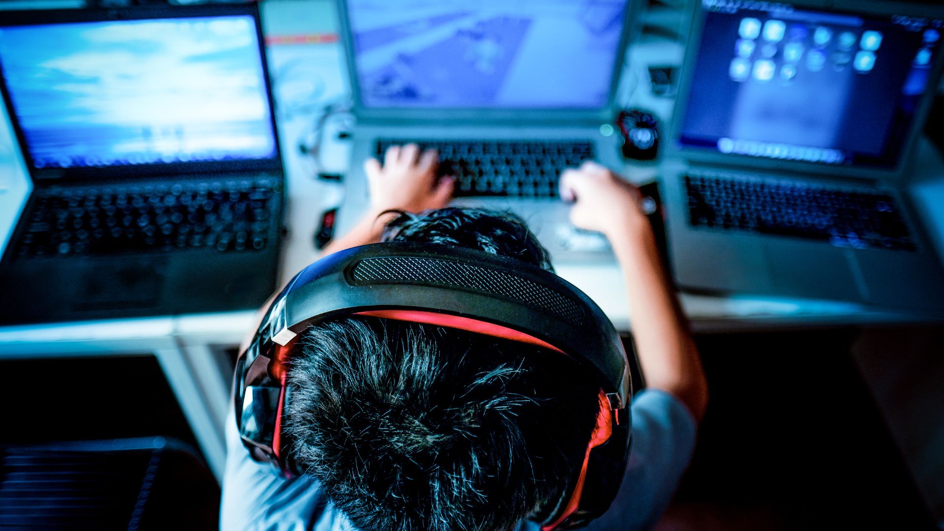 Laptop Andalan 2025: Tangguh Buat Ngoding, Ngebut Buat Gaming